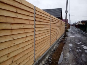 Деревянный забор елочка 150 метров фото в Новодрожжино
